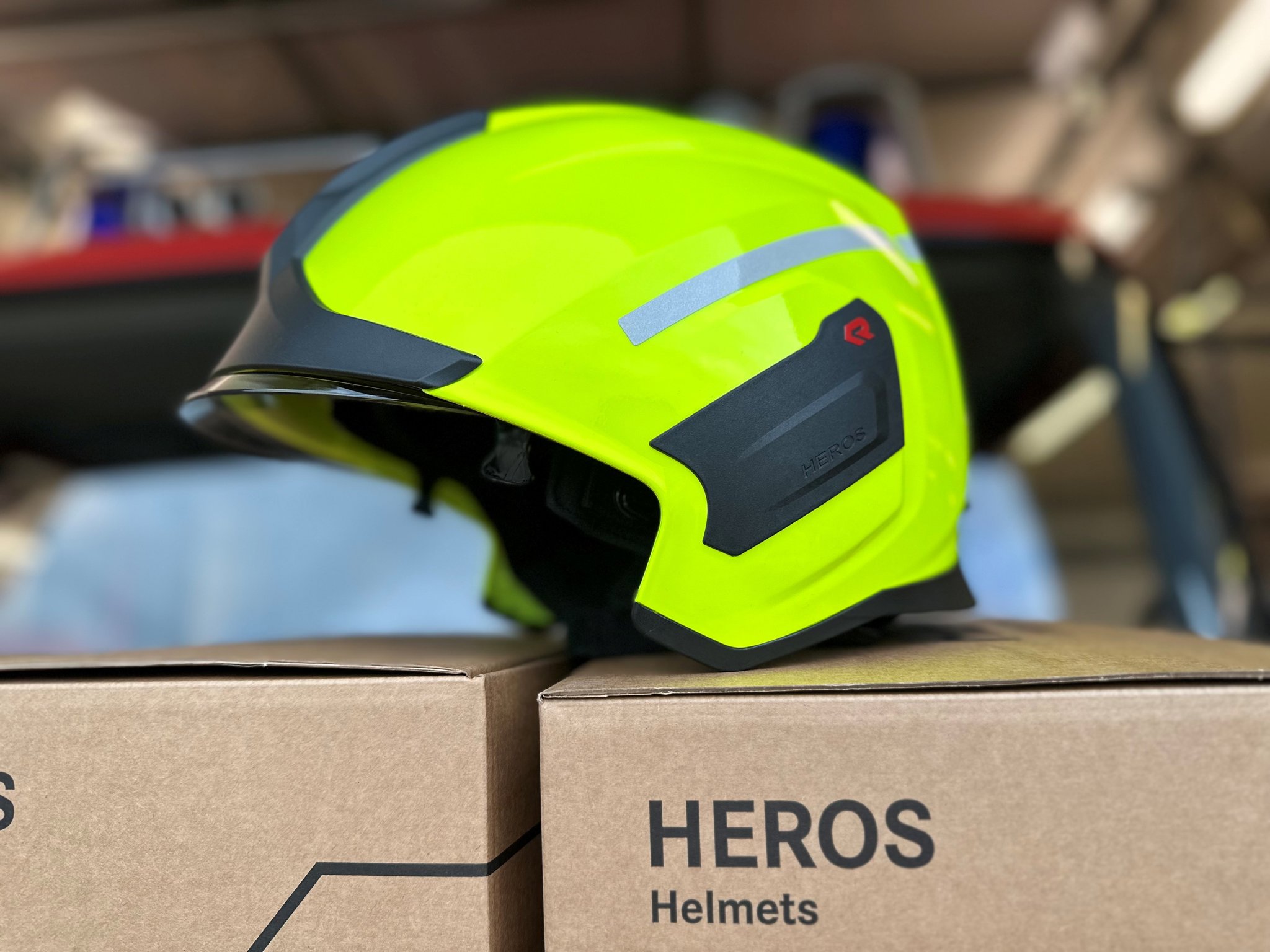 Feuerwehrhelm Rosenbauer HEROS TITAN